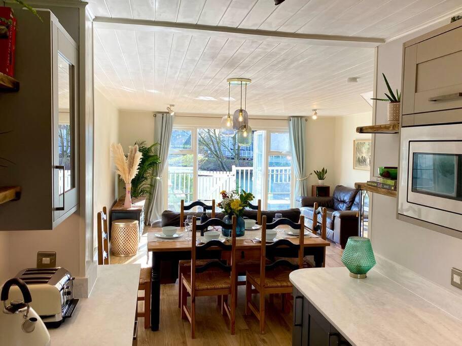 Emerald Lake House South Cerney Luaran gambar