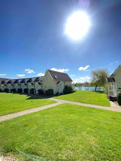 Emerald Lake House South Cerney Luaran gambar
