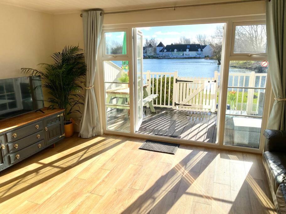 Emerald Lake House South Cerney Luaran gambar