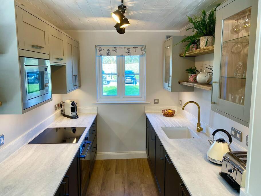Emerald Lake House South Cerney Luaran gambar