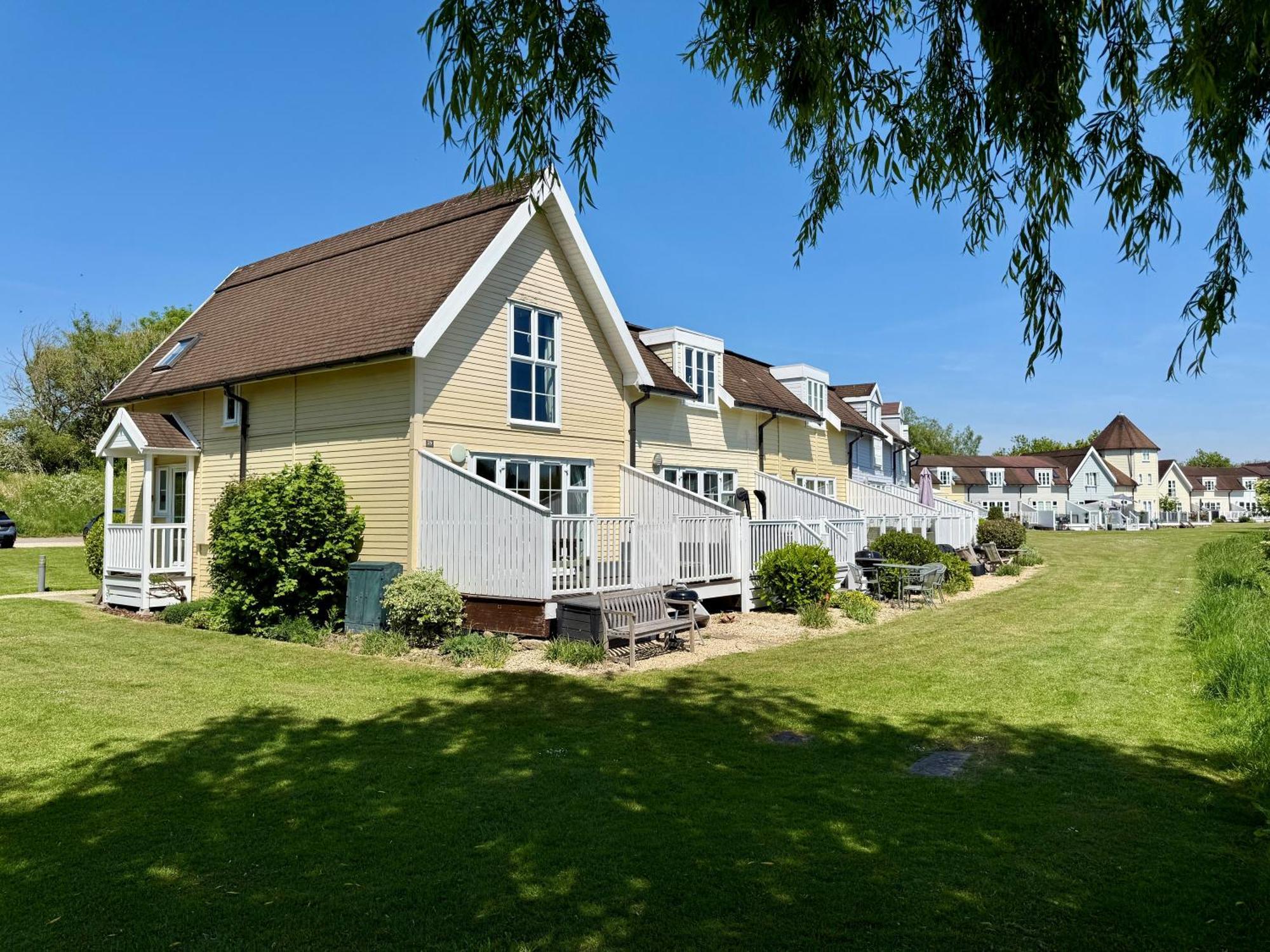 Emerald Lake House South Cerney Luaran gambar